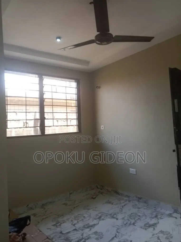 1bdrm Room & Parlour in Canada, Olebu for rent in Olebu