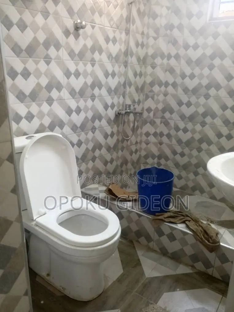 1bdrm Room & Parlour in Canada, Olebu for rent in Olebu