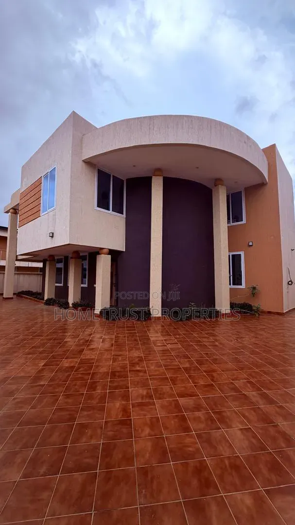 4bdrm Duplex in Ablekuma Ga Odumase, Pentecost for rent in Pentecost
