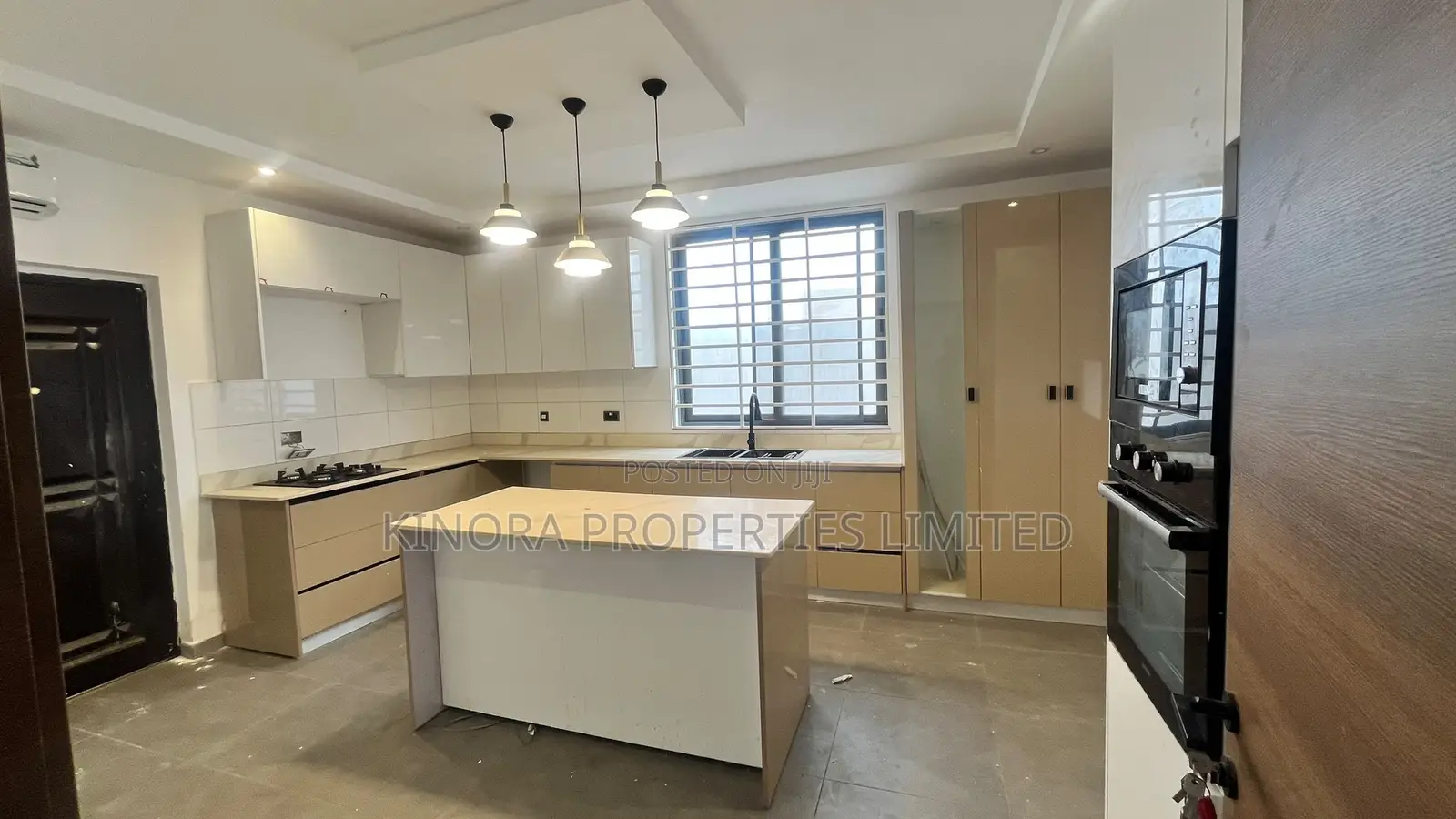 4bdrm Duplex in Ogbojo, East Legon for sale in East Legon