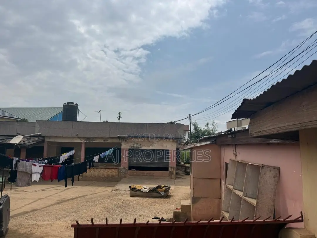 Commercial Roadside Land for Sale at Taifa Junction in Taifa-Burkina
