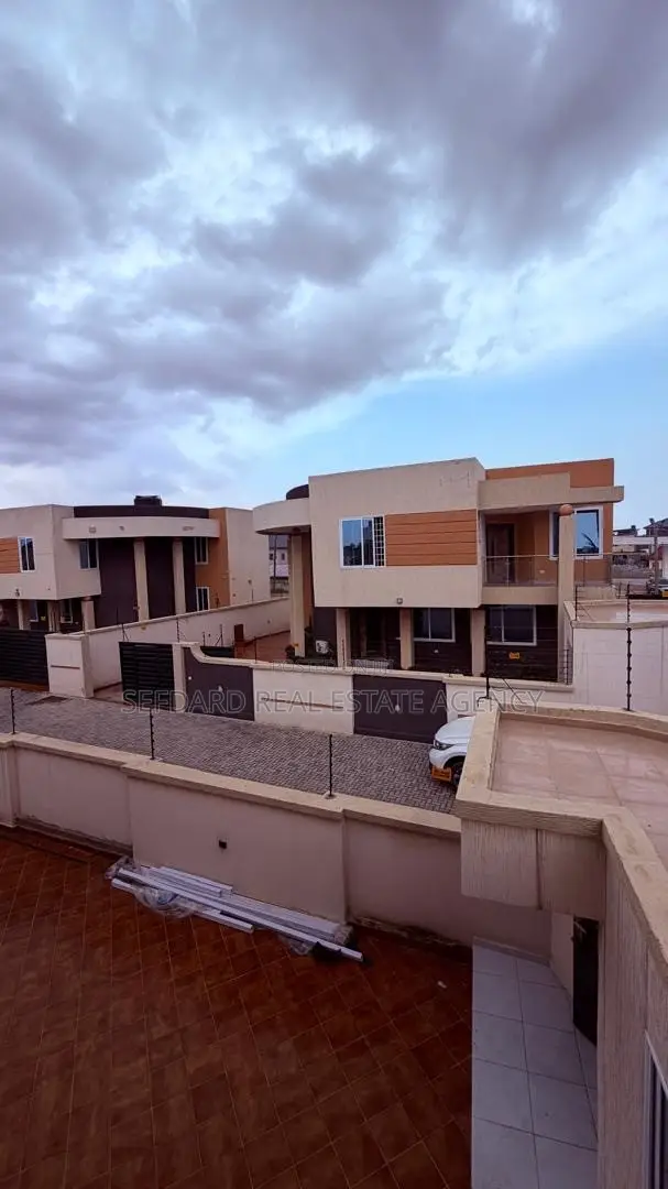 4bdrm House in Sefdard Properties, Pokuase for rent in Pokuase