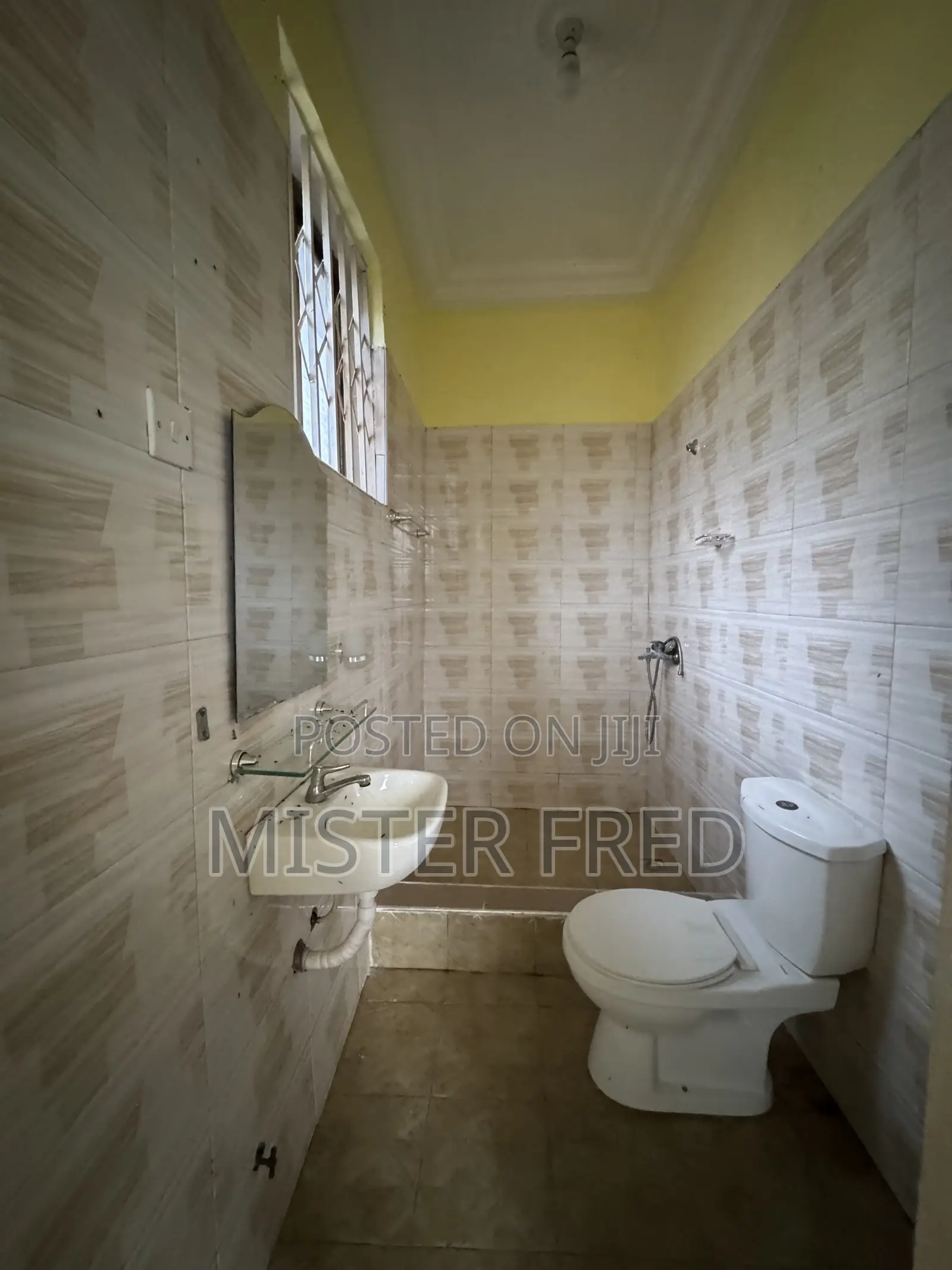 2bdrm House in Redtop, Weija for rent in Weija