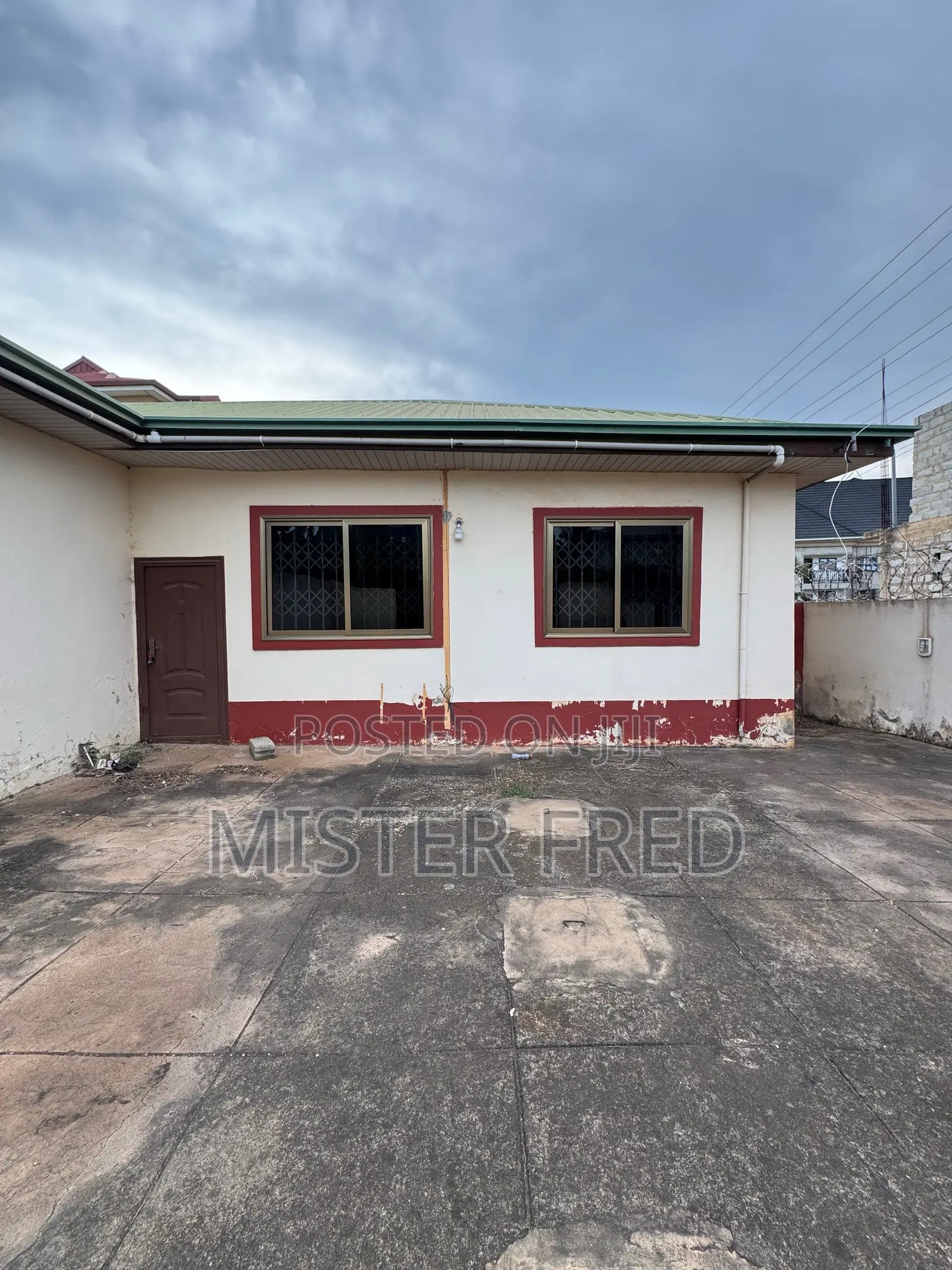 2bdrm House in Redtop, Weija for rent in Weija