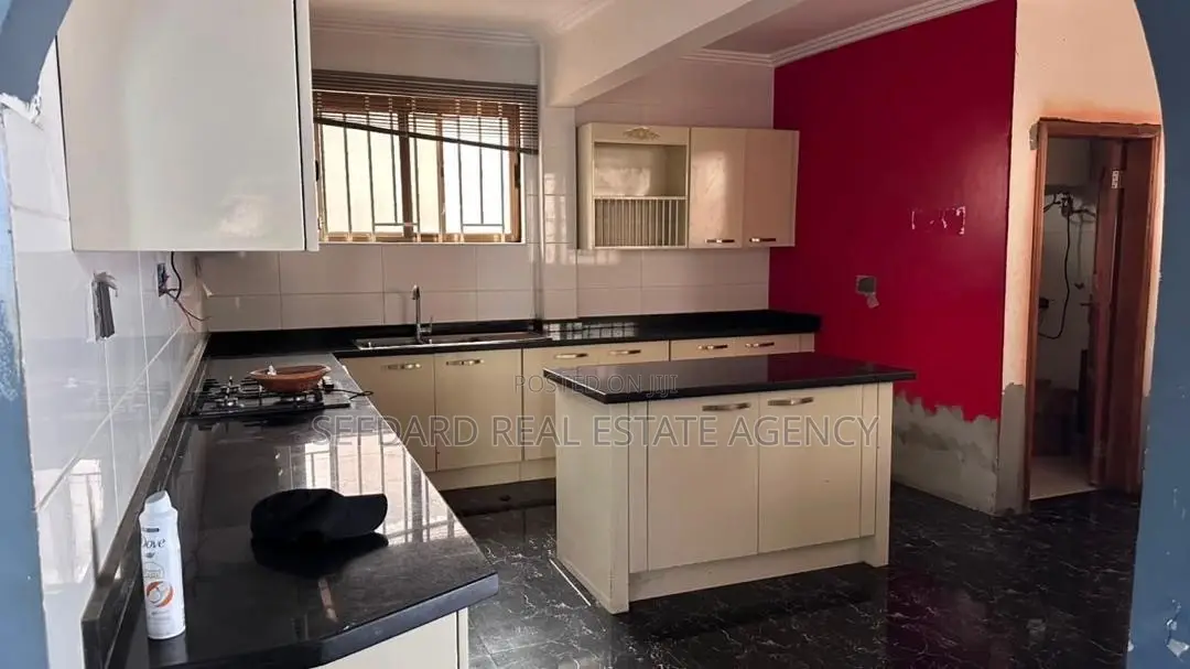 10bdrm House in Sefdard Properties, Adjiriganor for rent in Adjiriganor