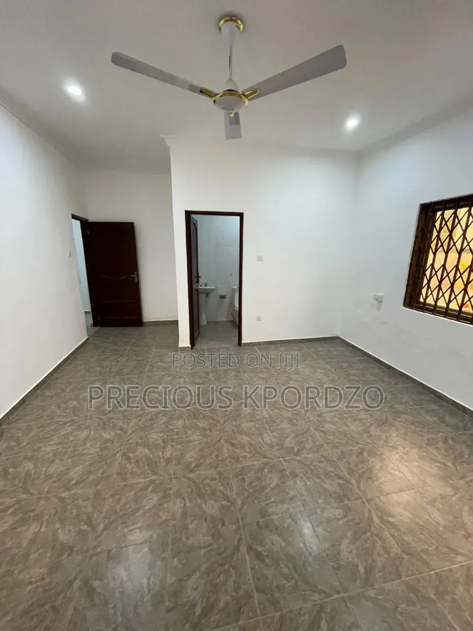3bdrm Apartment in Botwe Highways, School Junction for rent in School Junction