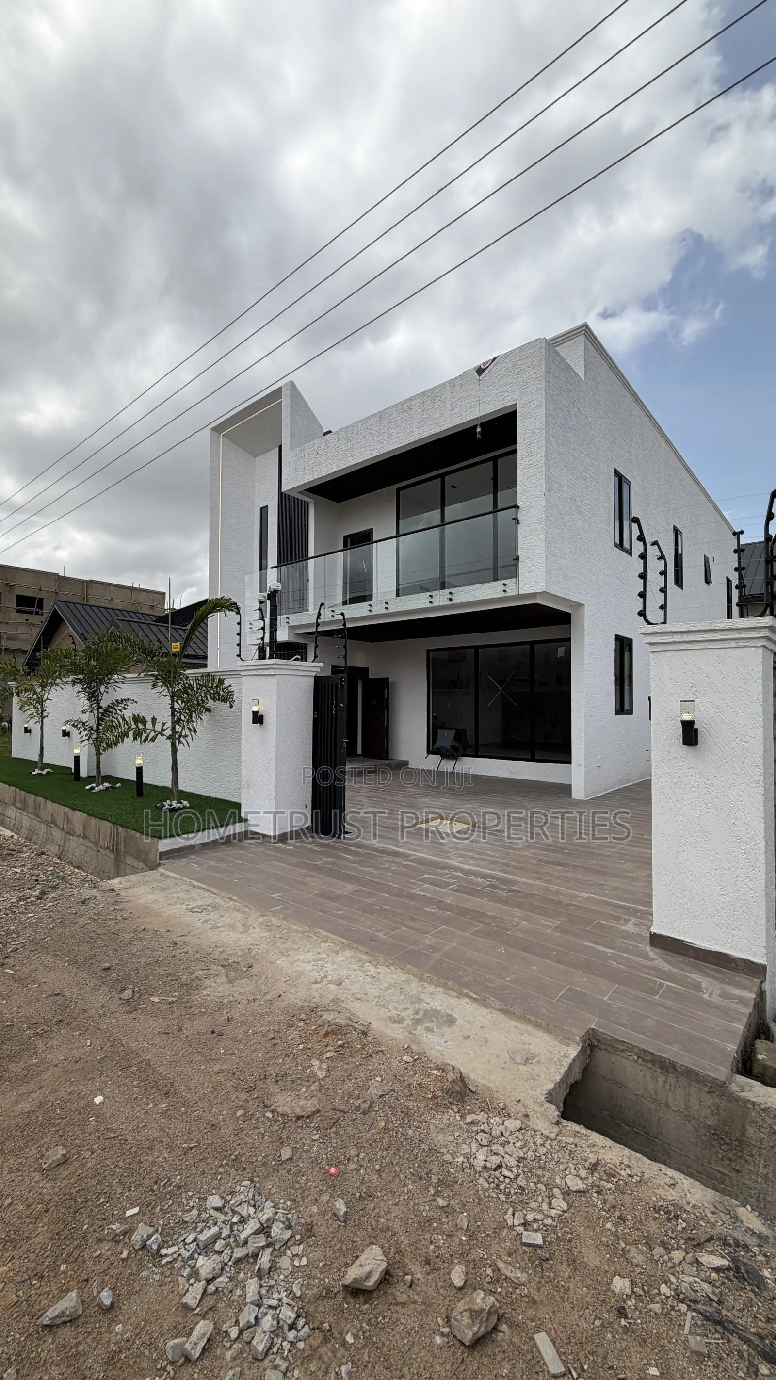 4bdrm Duplex in Ablekuma Ga Odumase for sale in Ablekuma