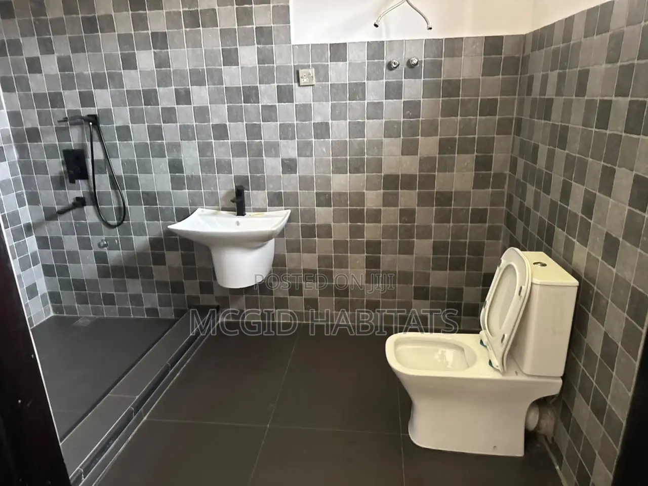 Furnished 3bdrm House in Spintex for rent in Spintex