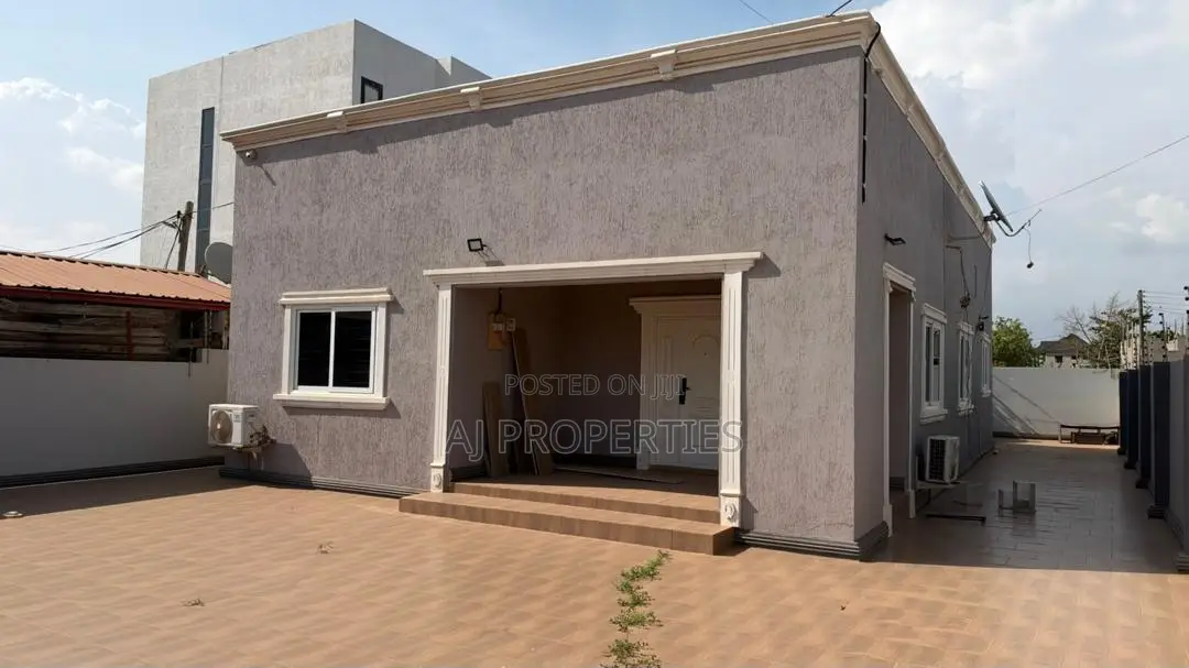 2bdrm House in Lakeside for rent in Lake Side Estate