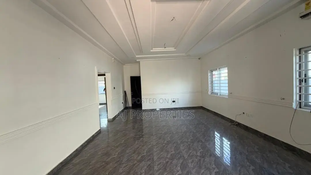 2bdrm House in Lakeside for rent in Lake Side Estate
