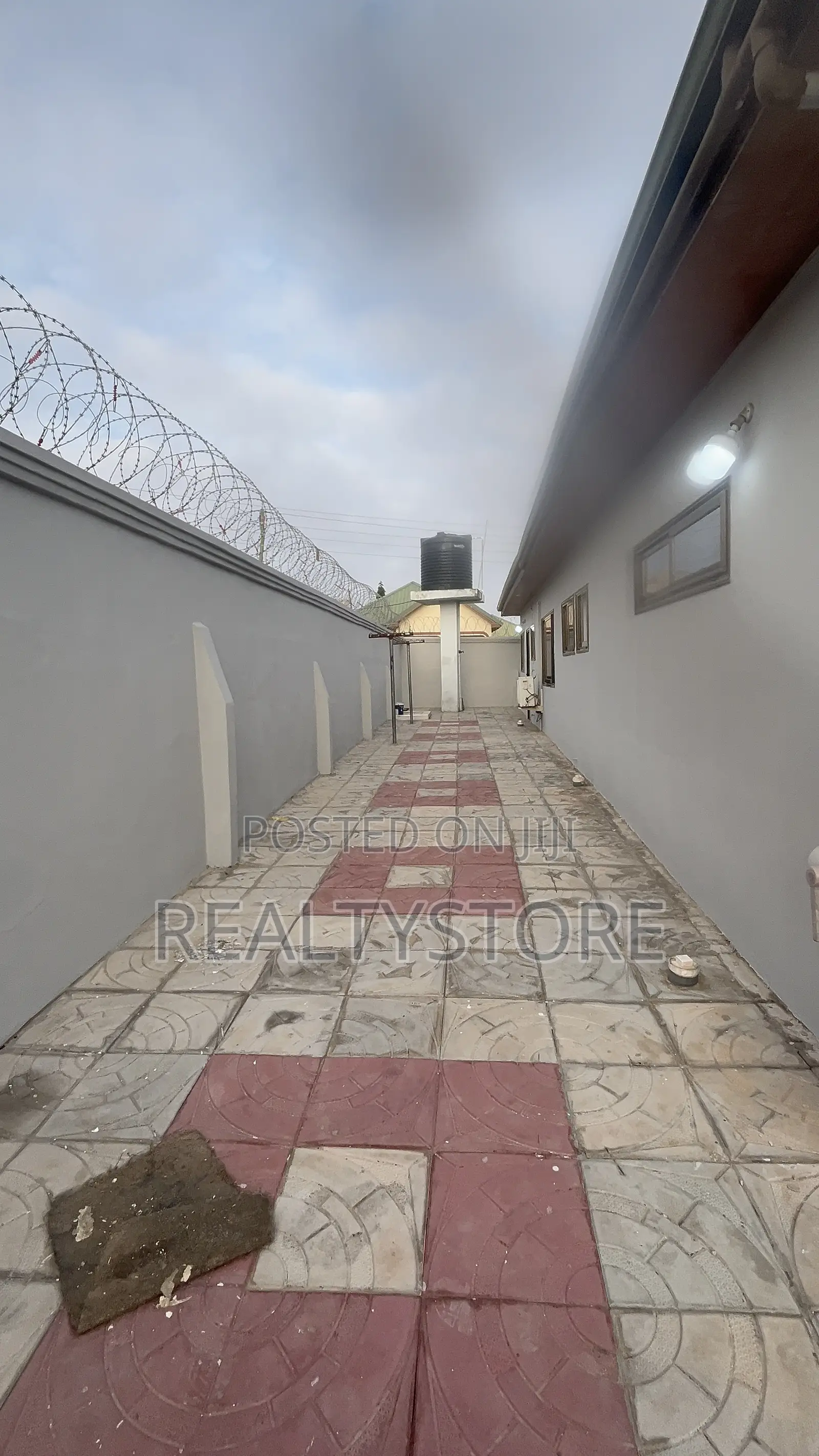 4bdrm House in Kwabenya Acp, Accra Metropolitan for rent in Accra Metropolitan