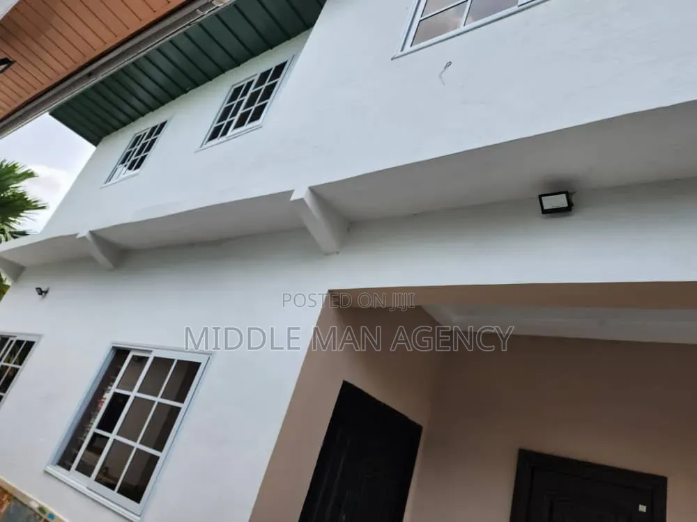 Furnished 6bdrm Mansion in Middle Man Agency, Kumasi Metropolitan in Kumasi Metropolitan