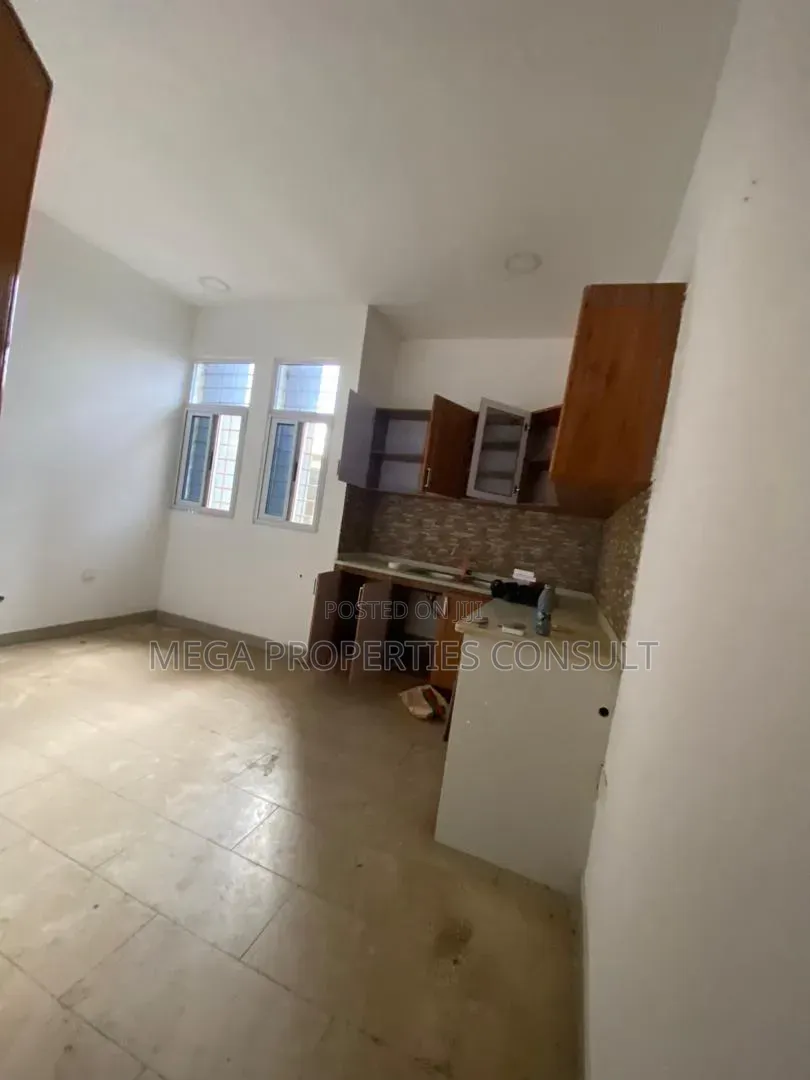 9bdrm House in Mile 7 for rent in Mile 7