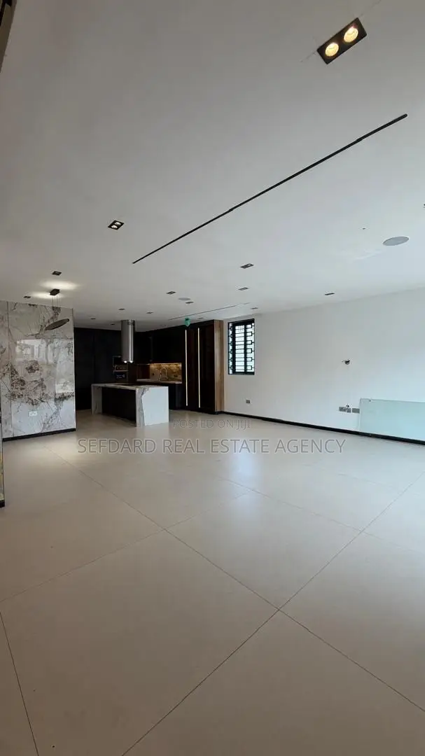 4bdrm House in Sefdard Properties, Ablekuma for sale in Ablekuma