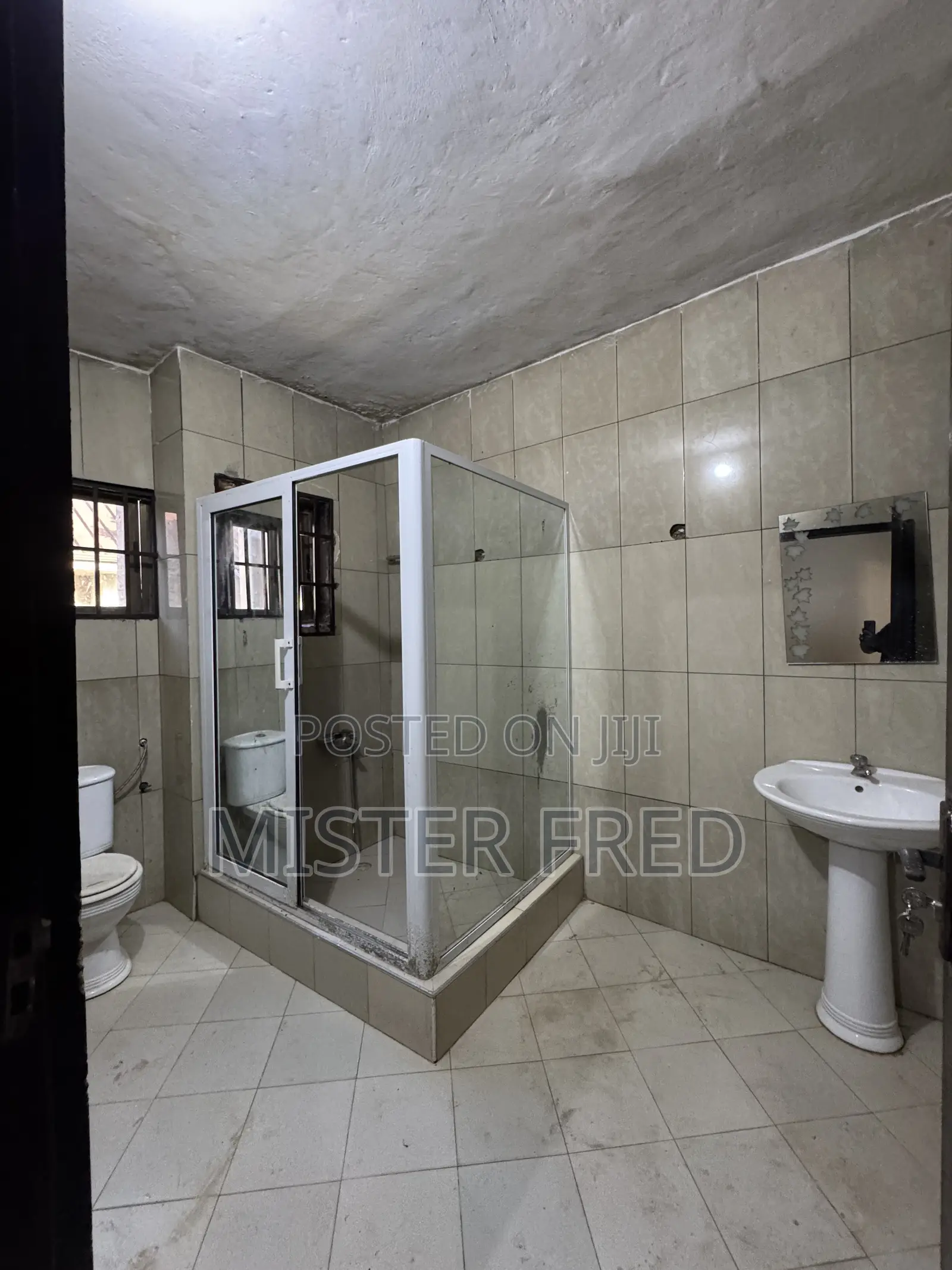 2bdrm Apartment in Redtop, Weija for rent in Weija