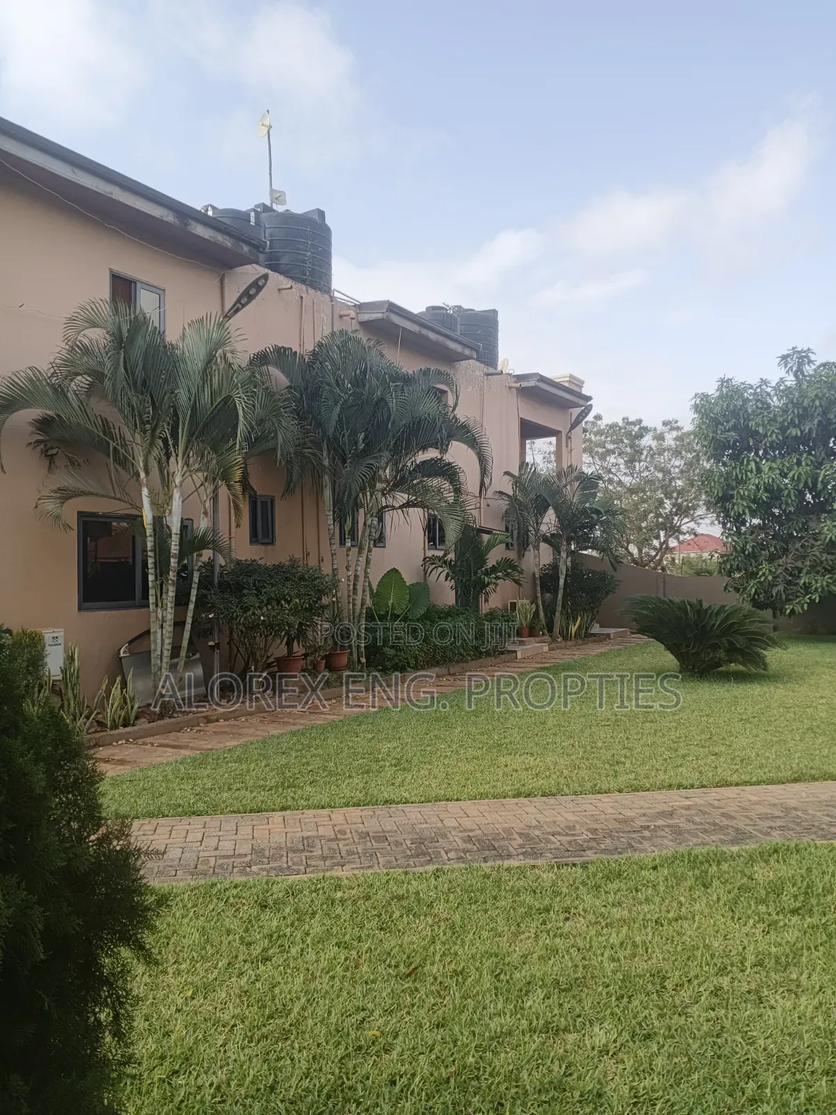 1bdrm Apartment in Oyarifa, Ghana Flag for rent in Ghana Flag
