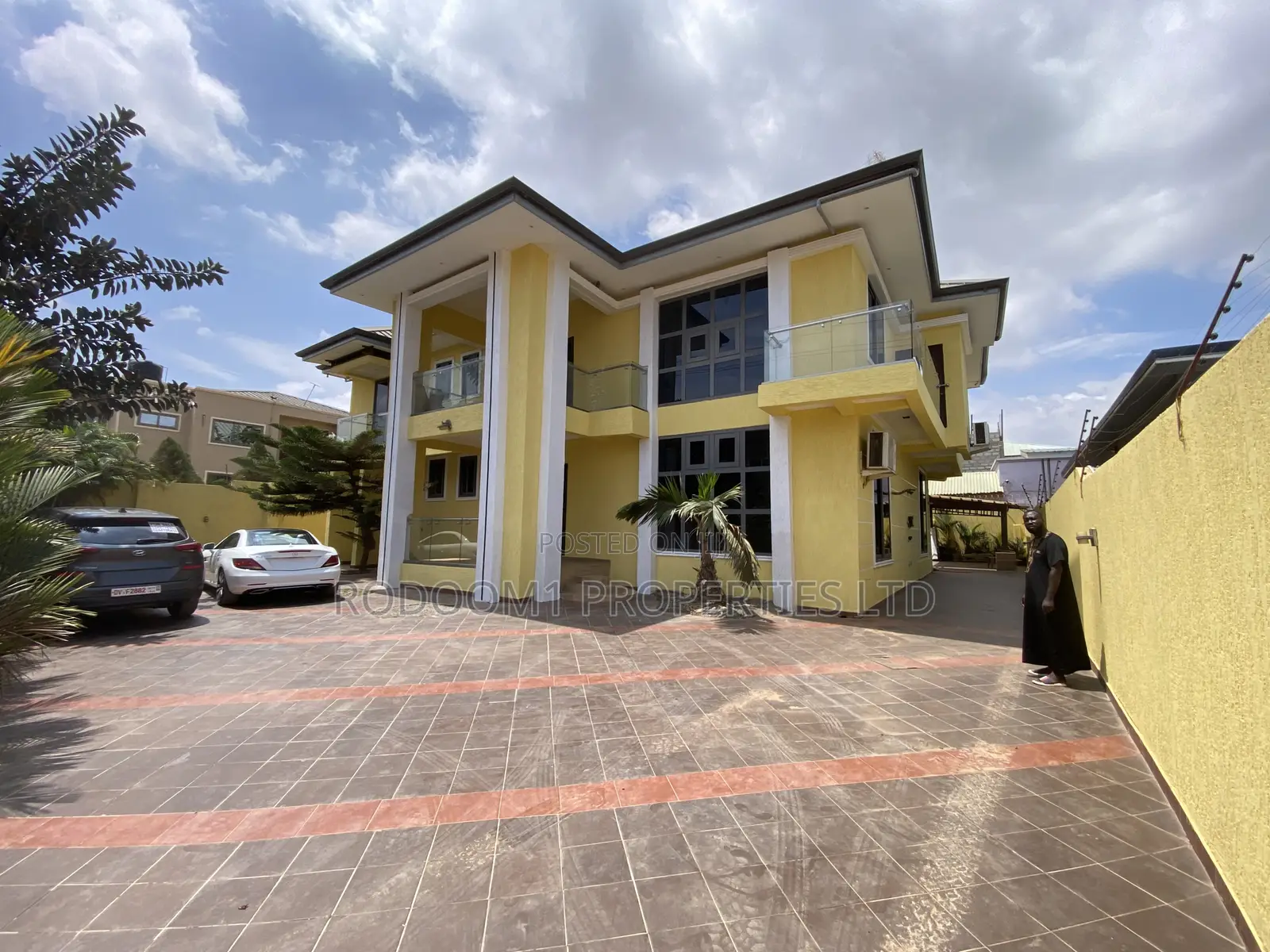 7bdrm Mansion in Mile 7 for sale in Mile 7