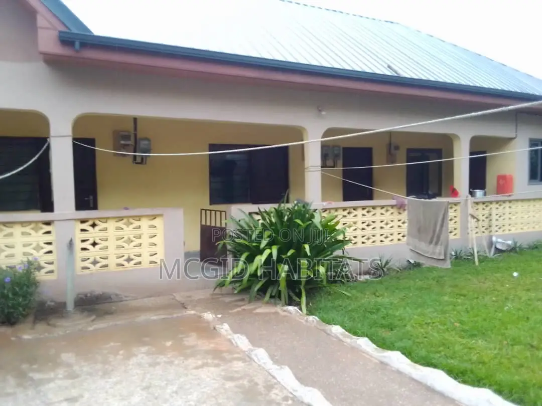 16bdrm House in Ofankor for sale in Ofankor