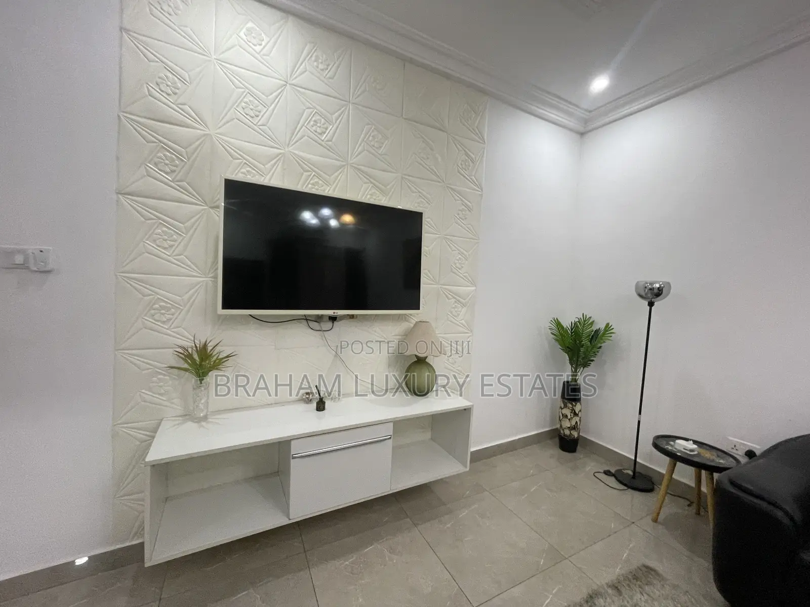 Furnished 3bdrm Apartment in Braham Luxury, Spintex for rent in Spintex