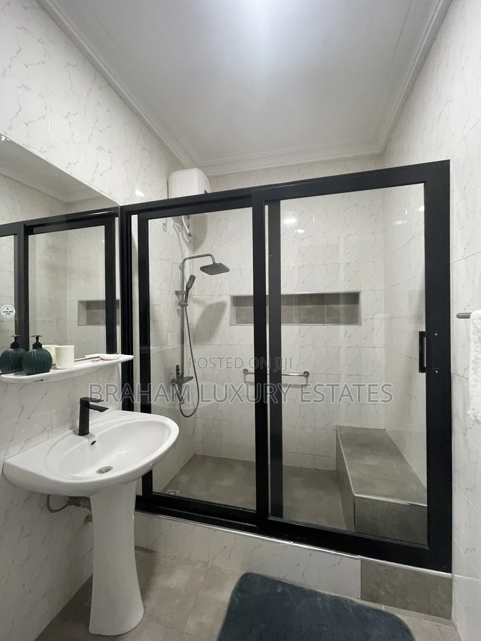 Furnished 3bdrm Apartment in Braham Luxury, Spintex for rent in Spintex