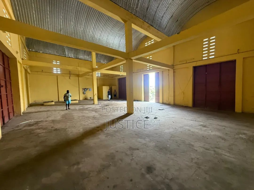 Roadside 280 SQM Capacity Warehouse Weija in Bortiano