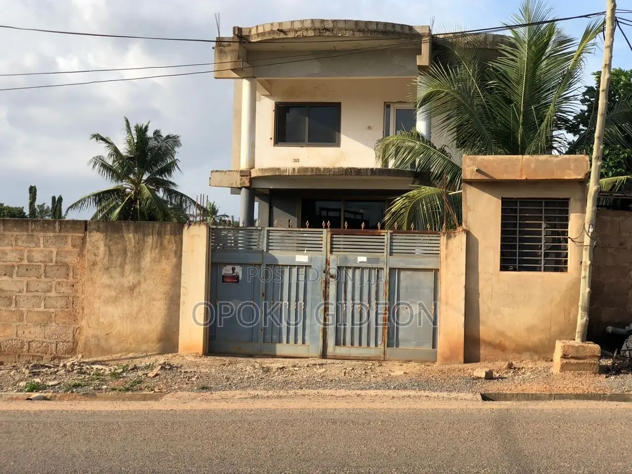 3bdrm Duplex in Bokorbokor, Ablekuma for sale in Ablekuma