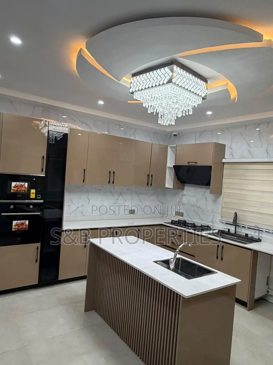 4bdrm Duplex in Kwabenya for sale in Kwabenya