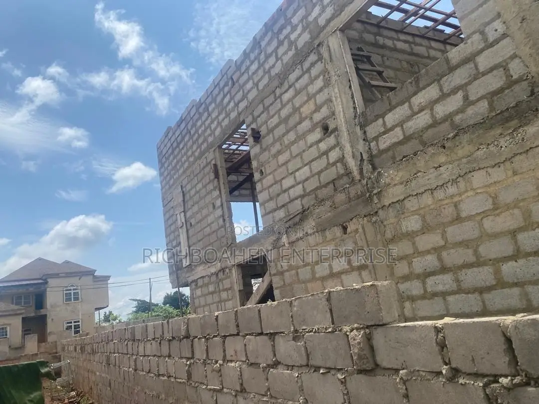 4bdrm Duplex in Richboahen, Atwima Kwanwoma for sale in Atwima Kwanwoma