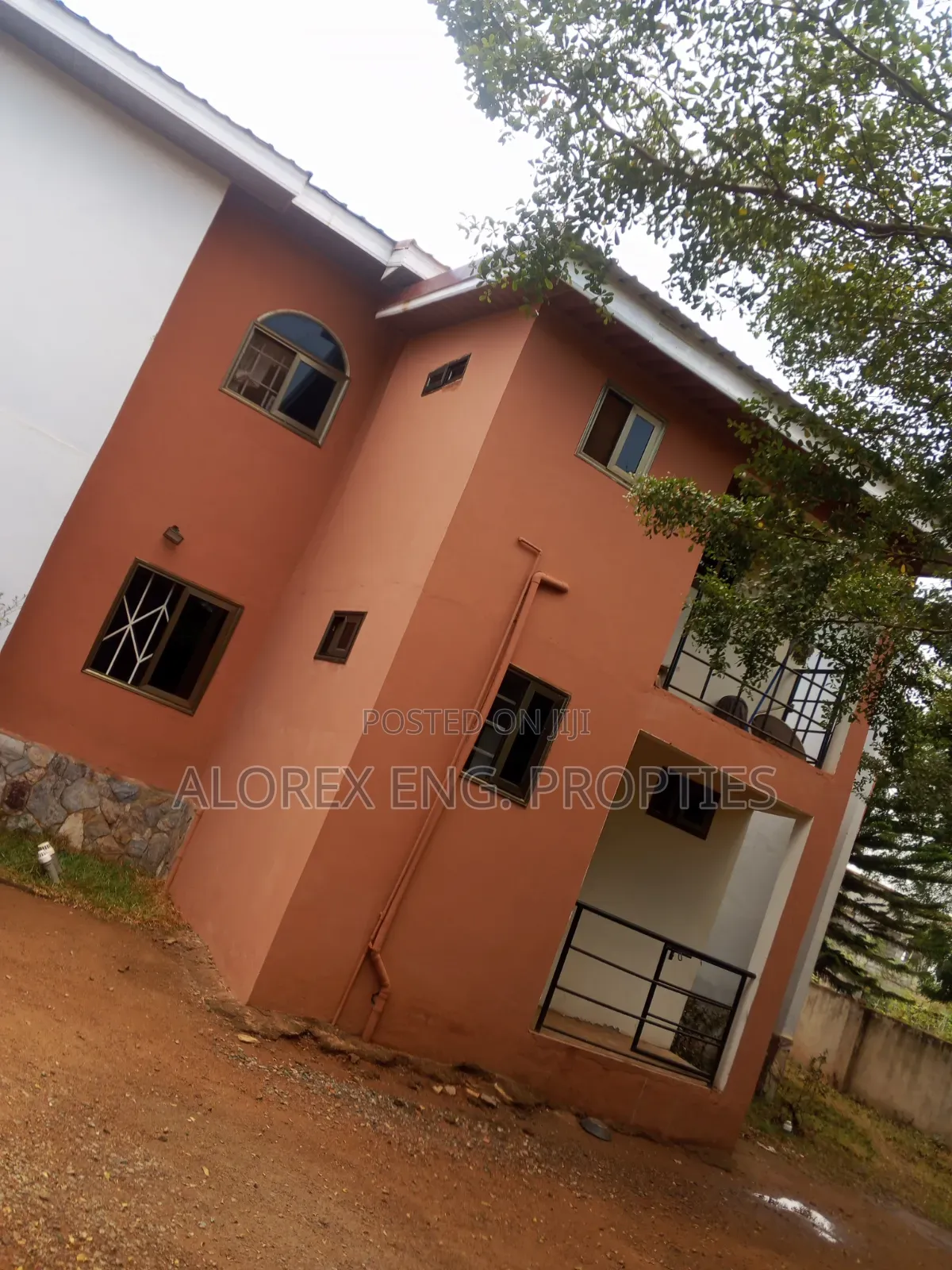 2bdrm Apartment in Amanfro, Frafraha for rent in Frafraha