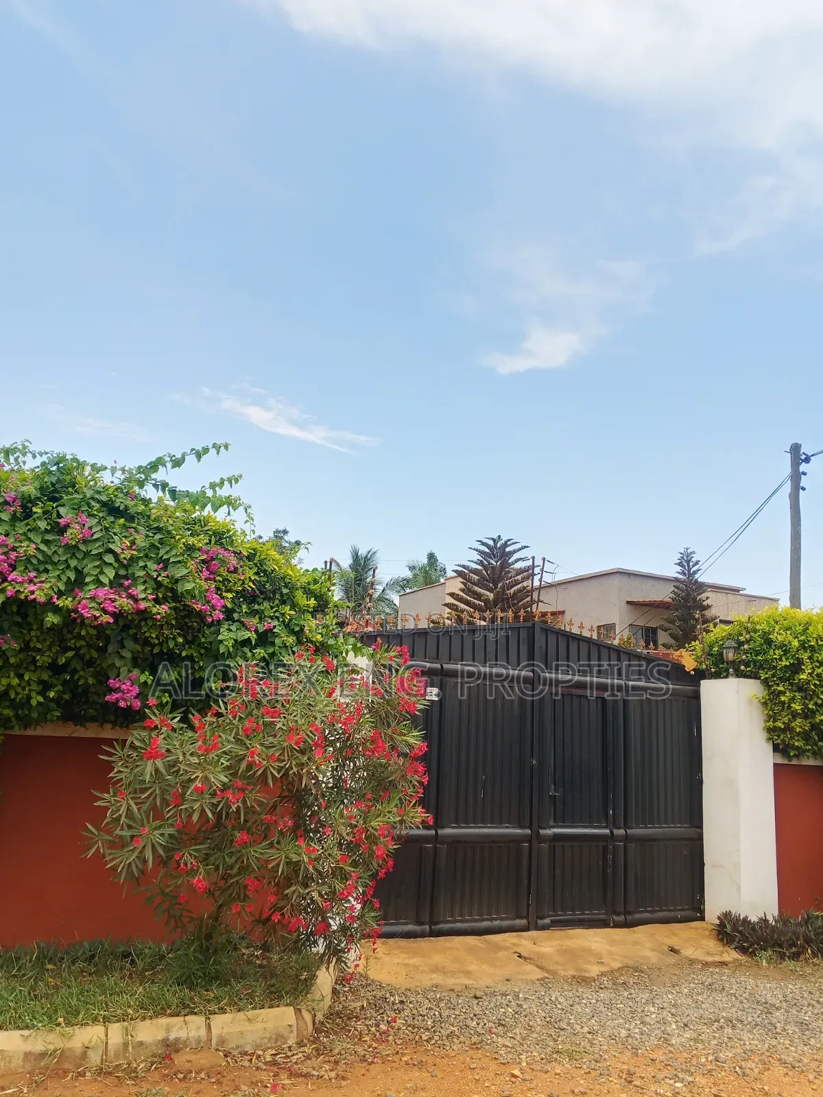 2bdrm Apartment in Amanfro, Frafraha for rent in Frafraha