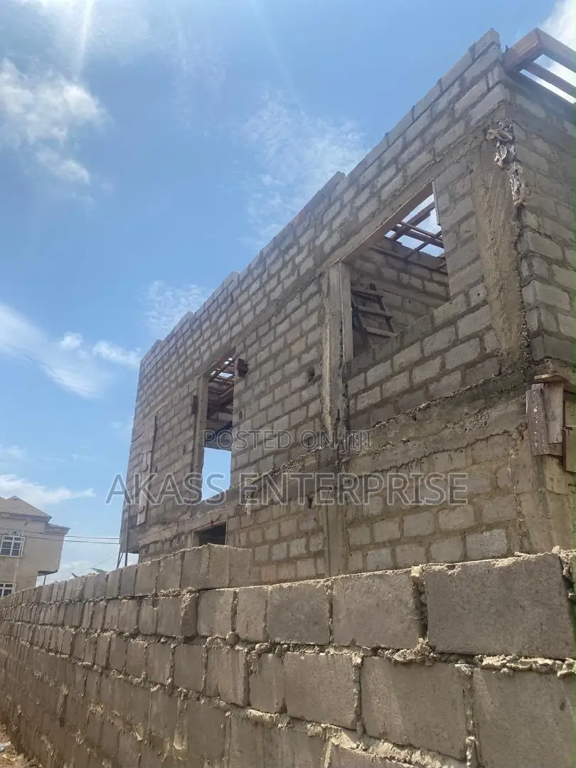 4bdrm Duplex in Atiwma Foase, Atwima Kwanwoma for sale in Atwima Kwanwoma