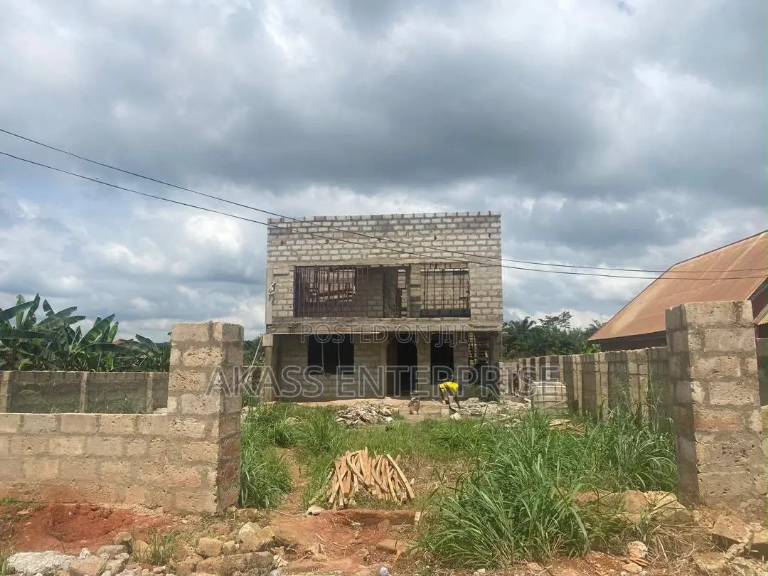 4bdrm Duplex in Atiwma Foase, Atwima Kwanwoma for sale in Atwima Kwanwoma