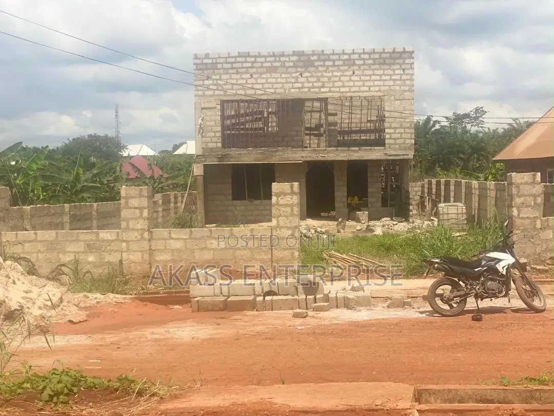 4bdrm Duplex in Atiwma Foase, Atwima Kwanwoma for sale in Atwima Kwanwoma