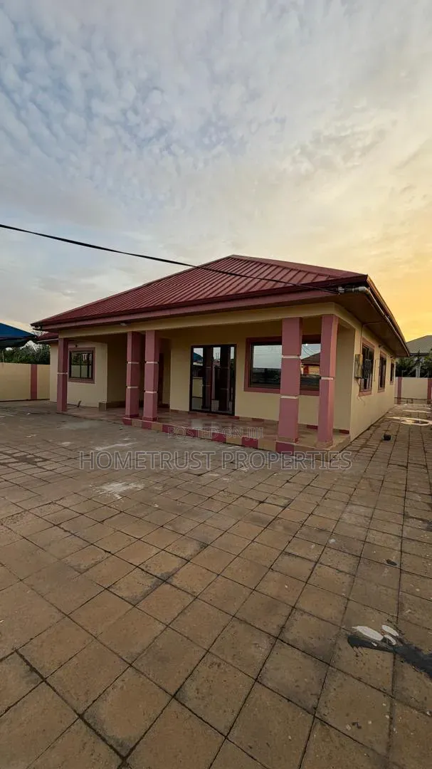 3bdrm House in Adjen Kotoku, Amasaman for sale in Amasaman