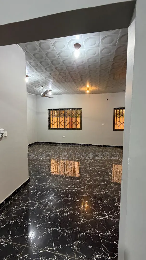 3bdrm House in Adjen Kotoku, Amasaman for sale in Amasaman