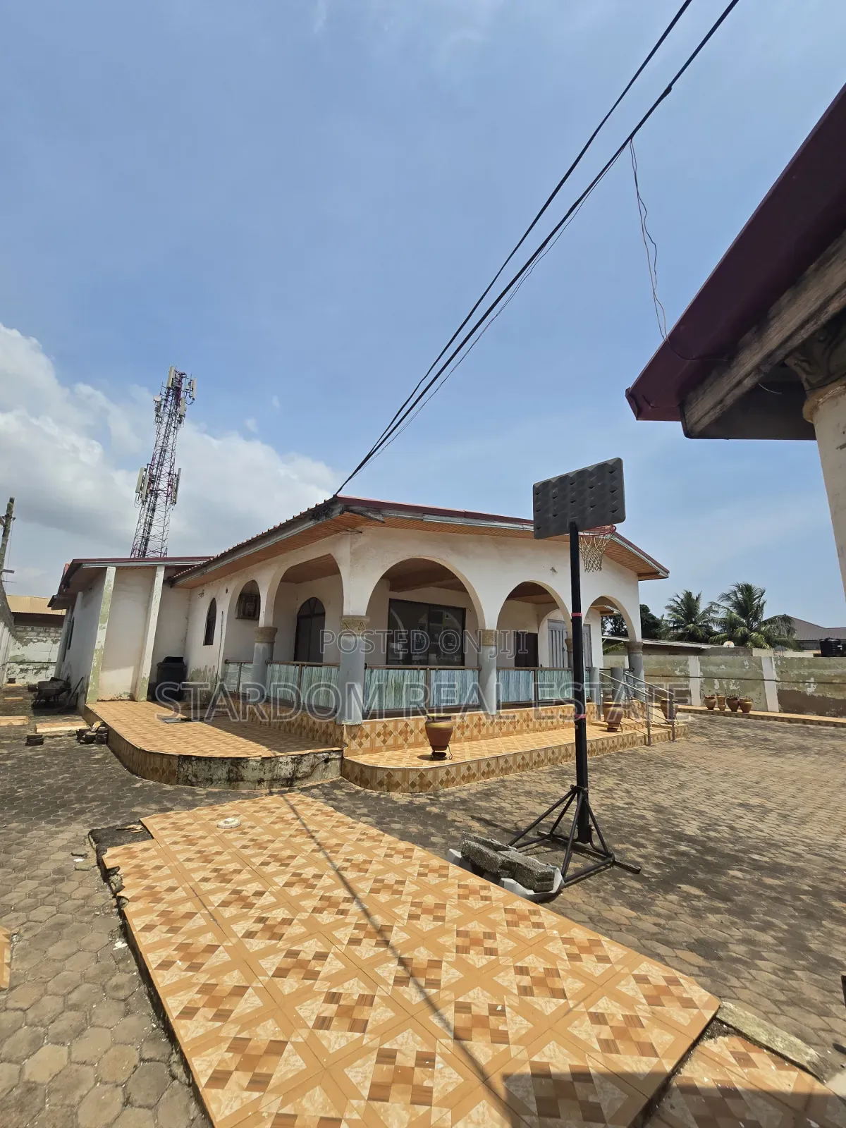 4bdrm House in Baatsona Spintex for sale in Baatsona Total