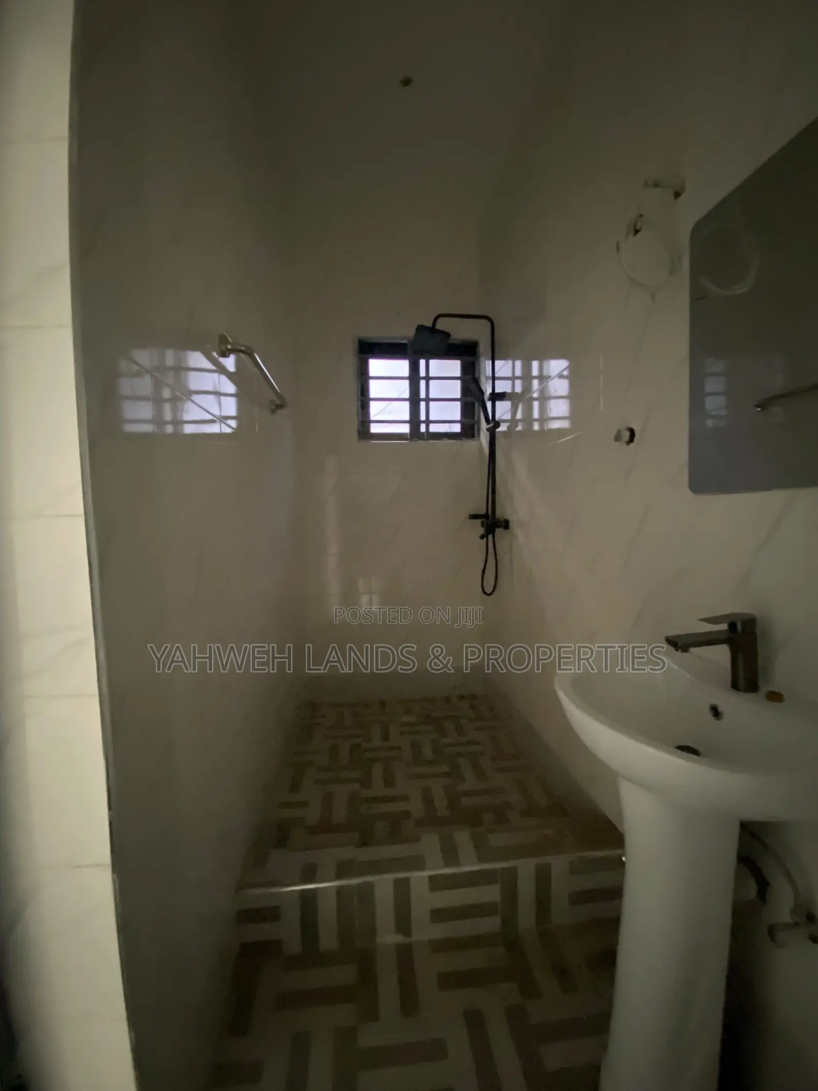 4bdrm House in Tempo Gate, Spintex for rent in Spintex