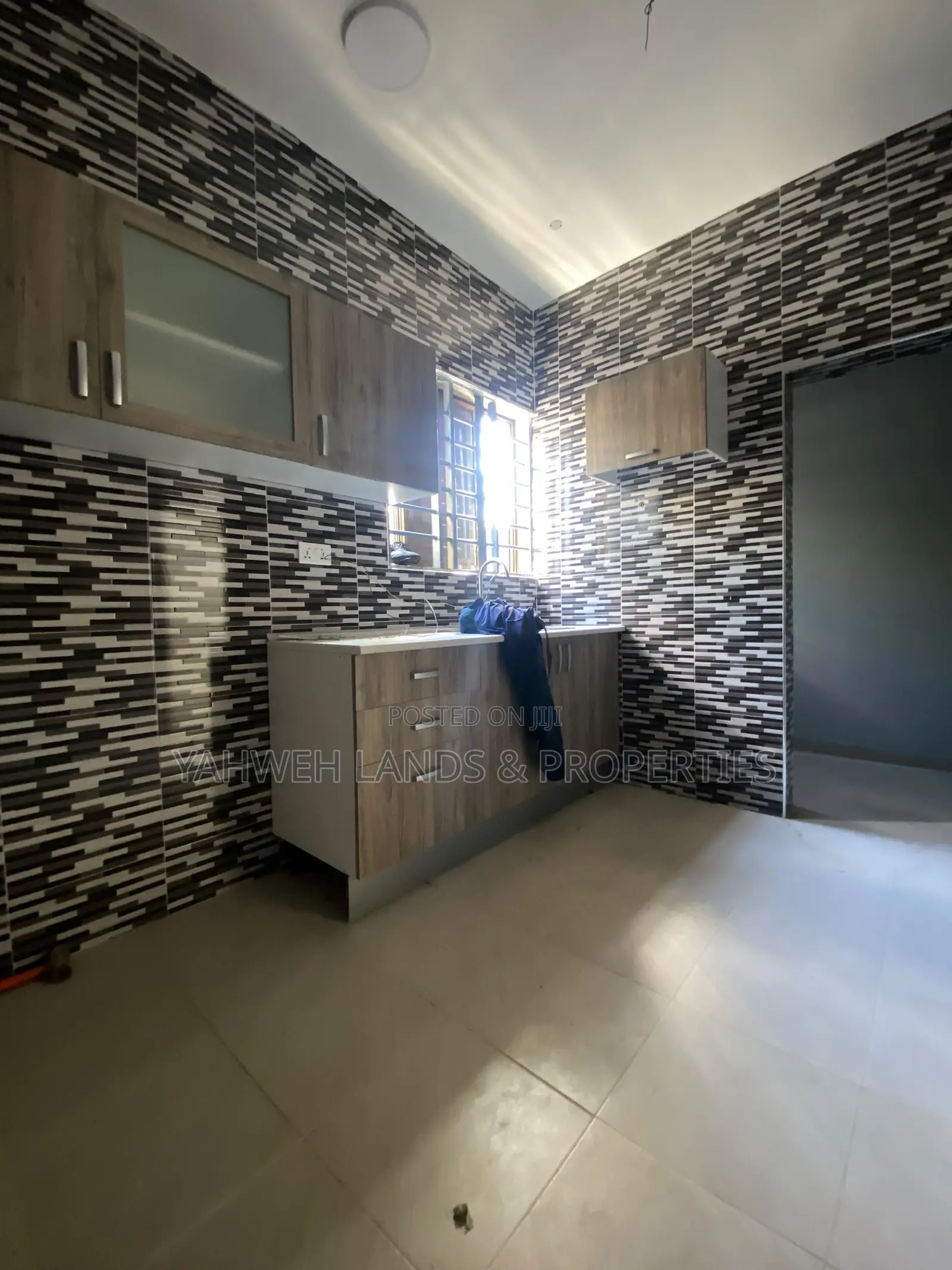 4bdrm House in Tempo Gate, Spintex for rent in Spintex