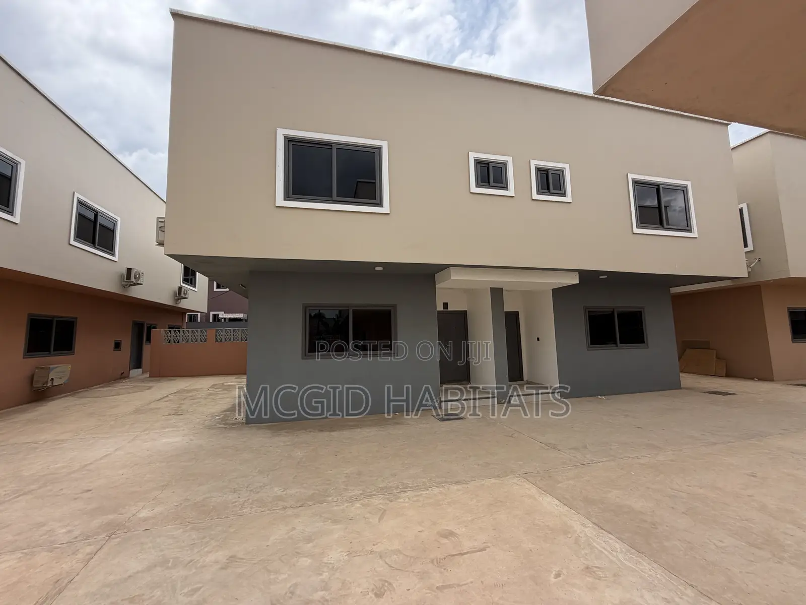 3bdrm Townhouse / Terrace in Adenta for rent in Adenta