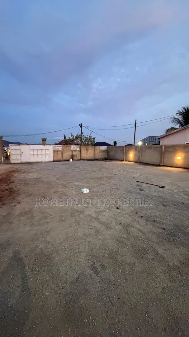 6bdrm Duplex in Adjen Kotoku, Amasaman for sale in Amasaman