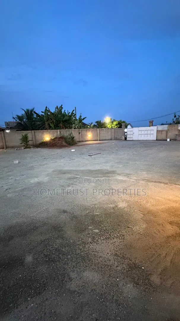 6bdrm Duplex in Adjen Kotoku, Amasaman for sale in Amasaman