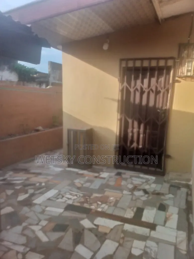1bdrm Apartment in Kwashiemam, A-Lang for rent in A-Lang