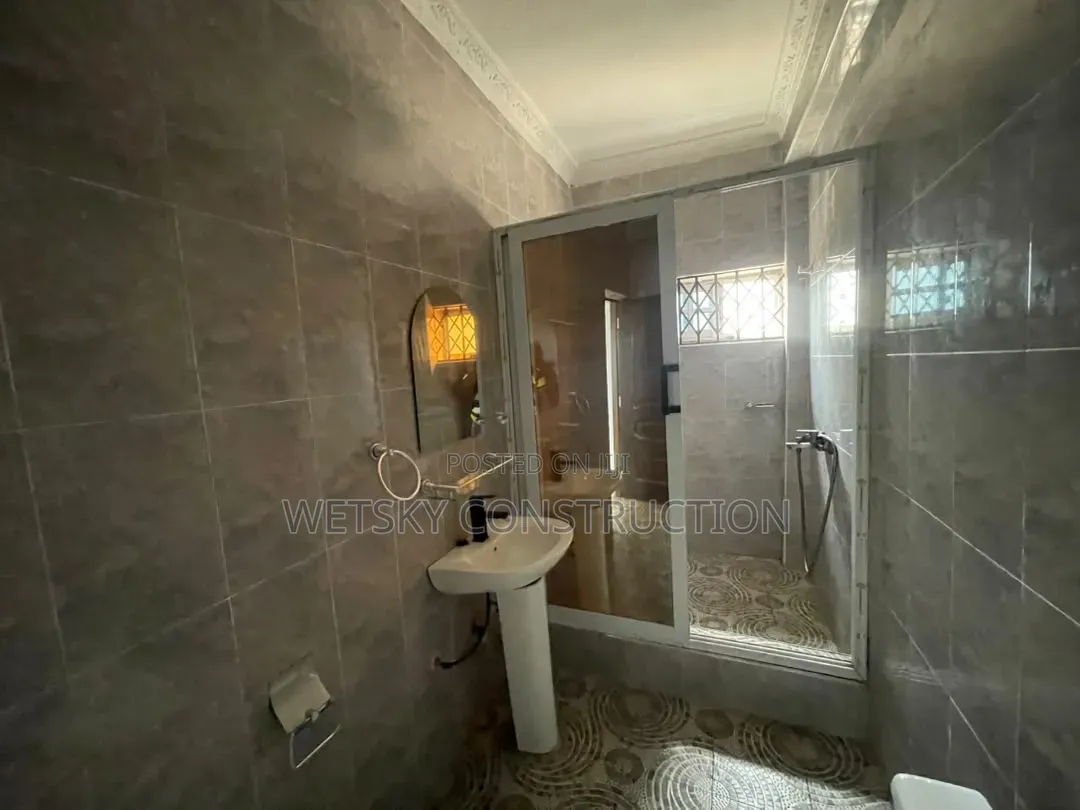 2bdrm Apartment in Awoshie Anyaa Nsufa, NIC for rent in NIC