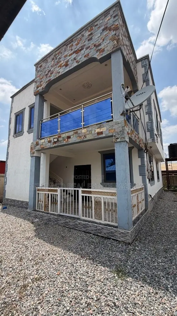4bdrm House in Sefdard Properties, Amasaman for sale in Amasaman