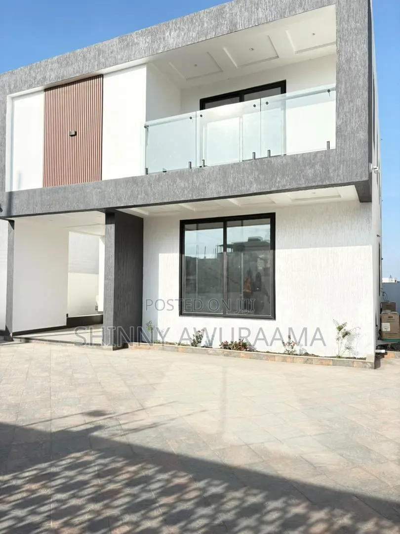 4bdrm House in Spintex Road Manet for sale in Manet Junction