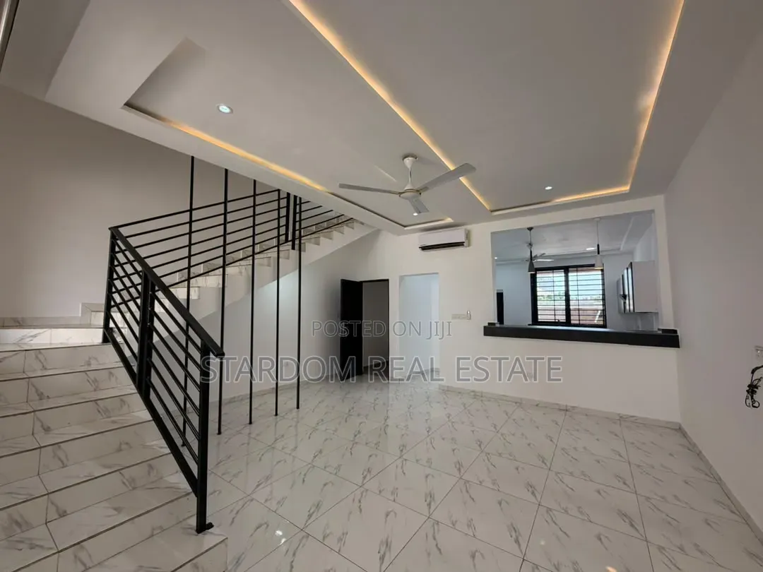 2bdrm Townhouse / Terrace in East Legon Hills, Boundary Road Area in Boundary Road Area