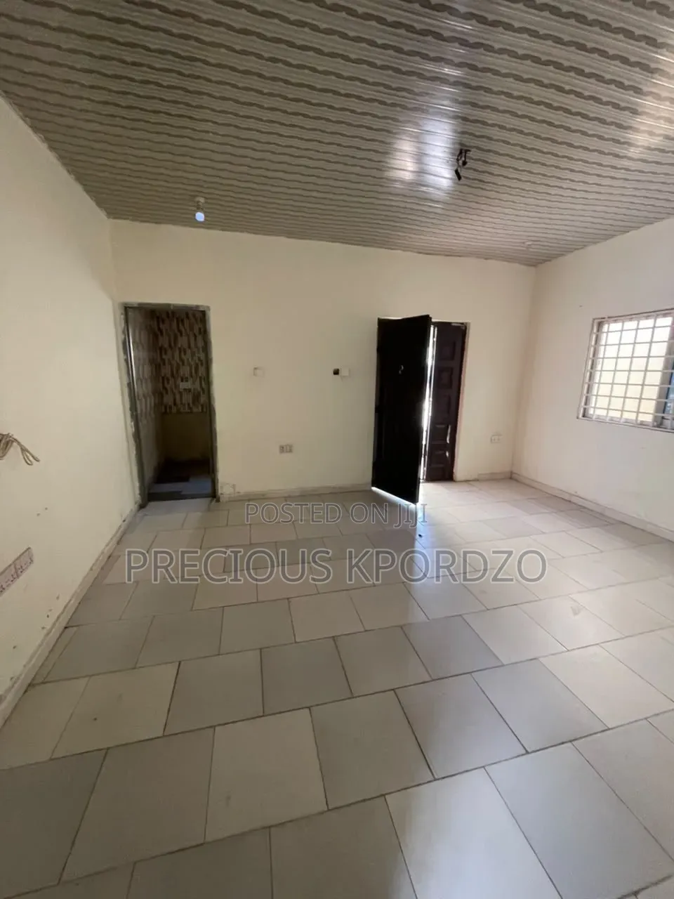 1bdrm Room & Parlour in Forster Home Adenta for rent in Adenta
