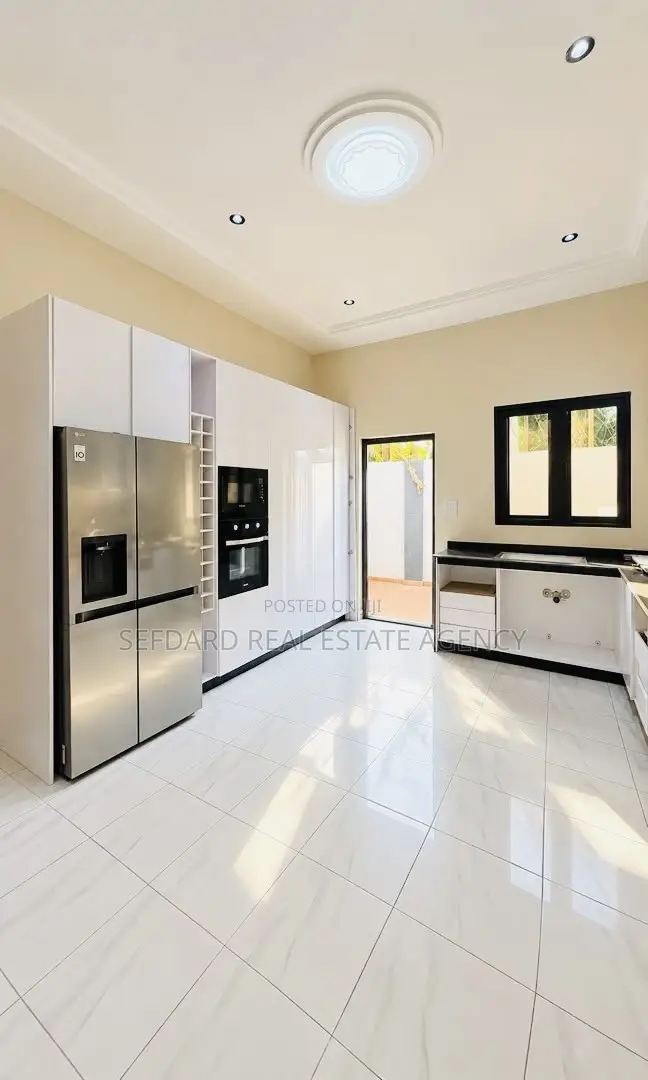4bdrm House in Sefdard Properties, Adenta for sale in Adenta