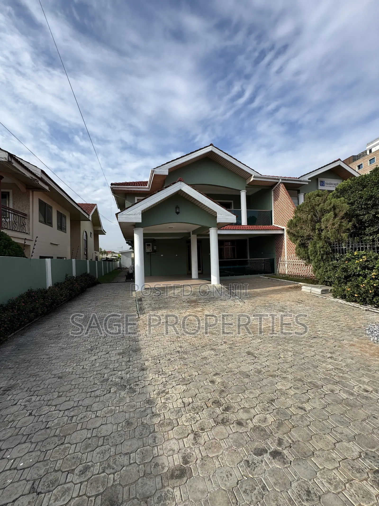 5bdrm Duplex in Boundary Road Area for rent in Boundary Road Area