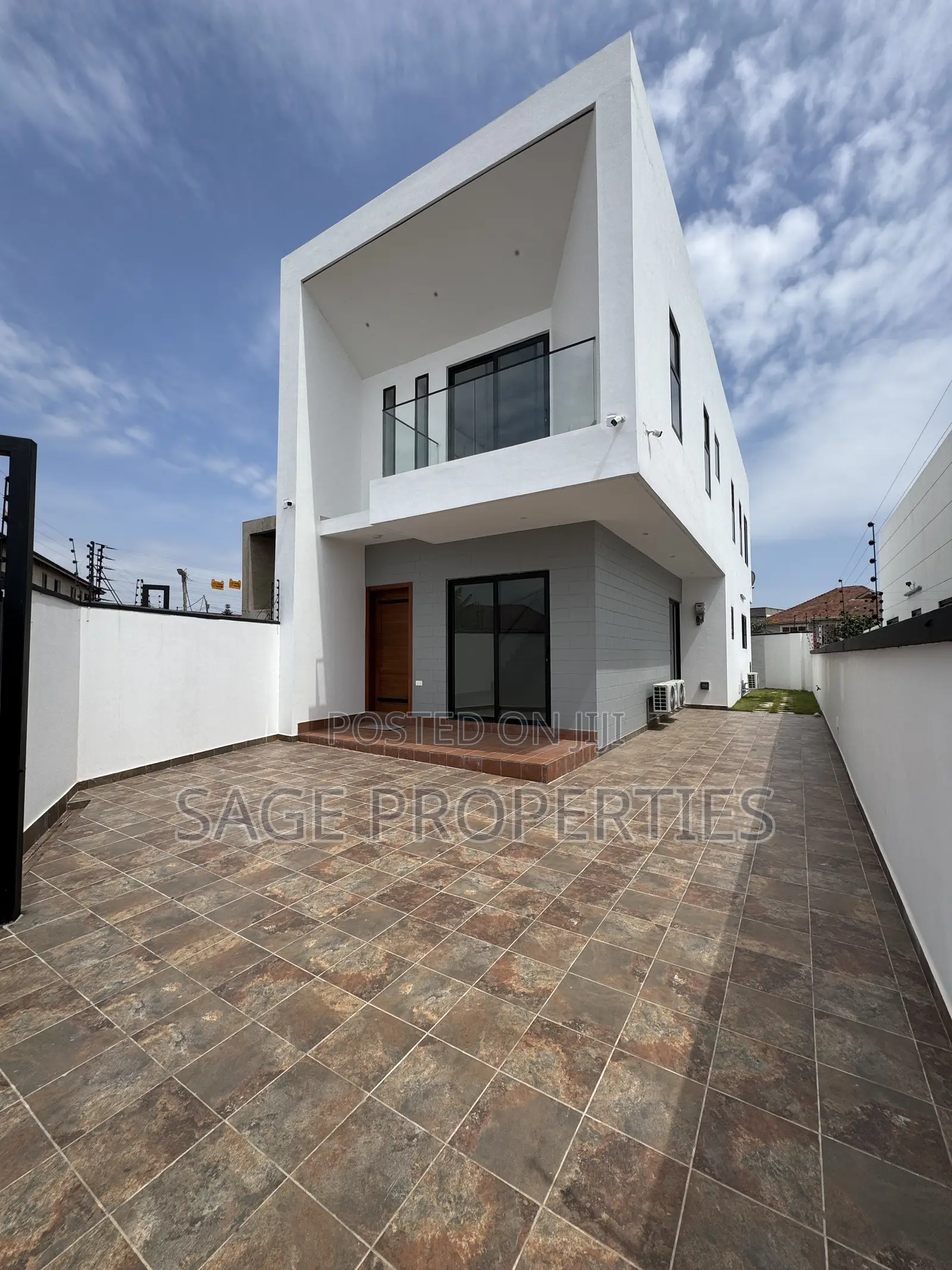 2bdrm Duplex in Manet Junction for sale in Manet Junction